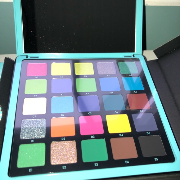 ABH Norvina Pro Eyeshadow Palette Vol 2‎ - Picture 3 of 6